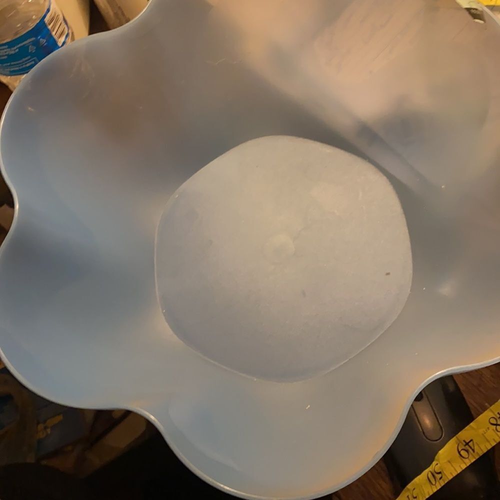 Large Tupperware - Picture 3 of 3